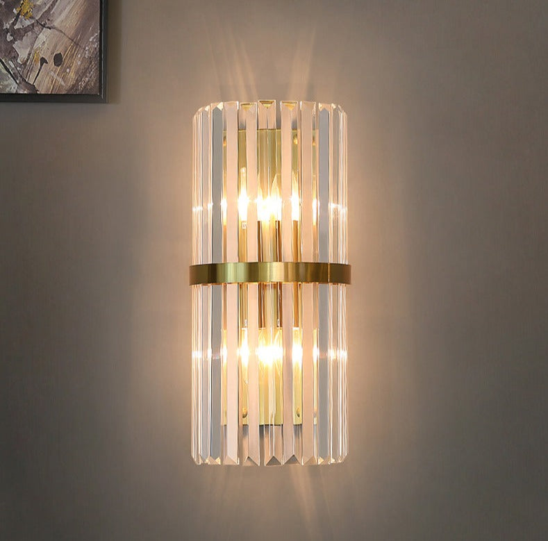 GoldenGleam – Elegant Gold Wall Light with Warm Glow