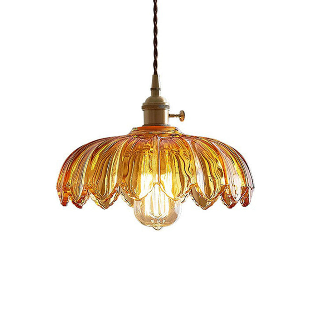 Glass light that delights with details!