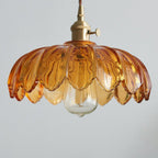 Glass light that delights with details!