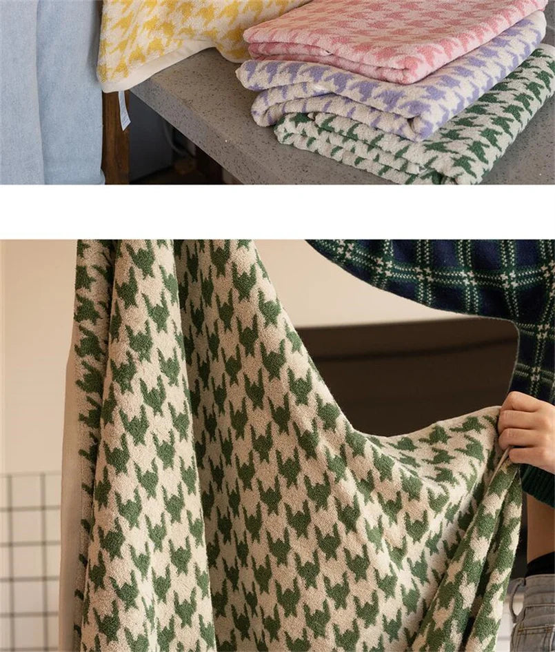 HoundLuxe Vintage Houndstooth Cotton Face Cloth