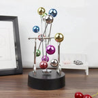 Elegant decoration with a unique movement