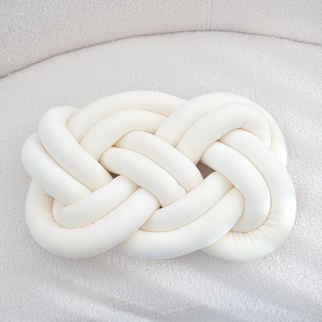 Decorative Cushion | Knotted Geometric Design | Washable Polyester | 40×30 cm