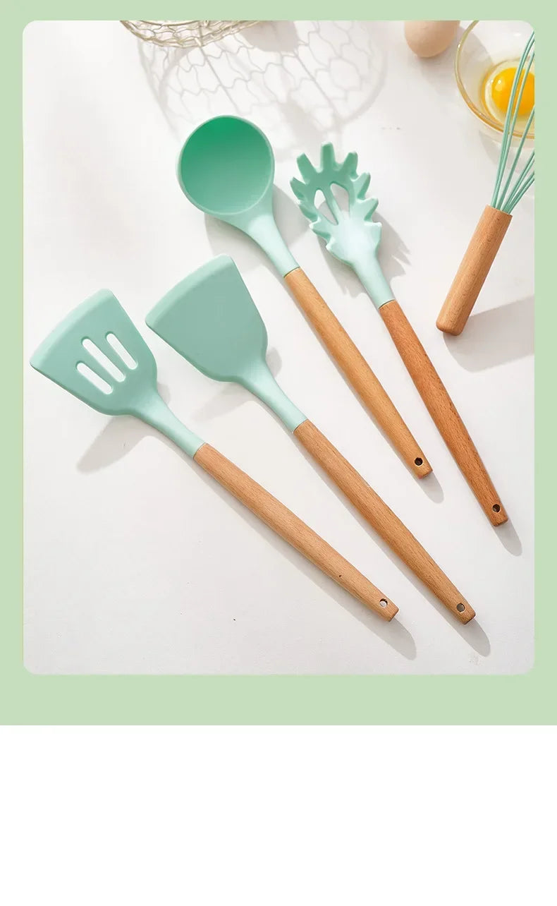 ChefEase – 12-piece silicone kitchen utensil set with wooden handles