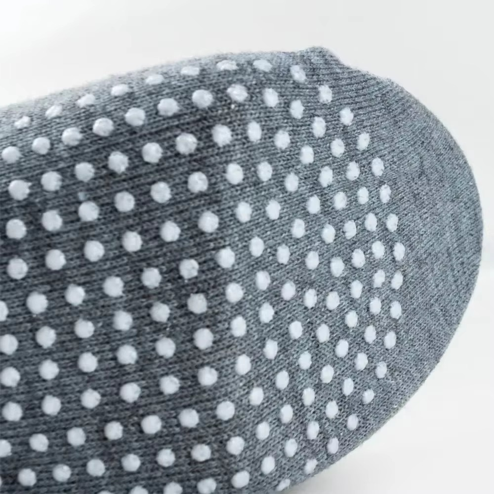 Women Anti Slip Cotton Yoga Socks for Trampoline and Sports