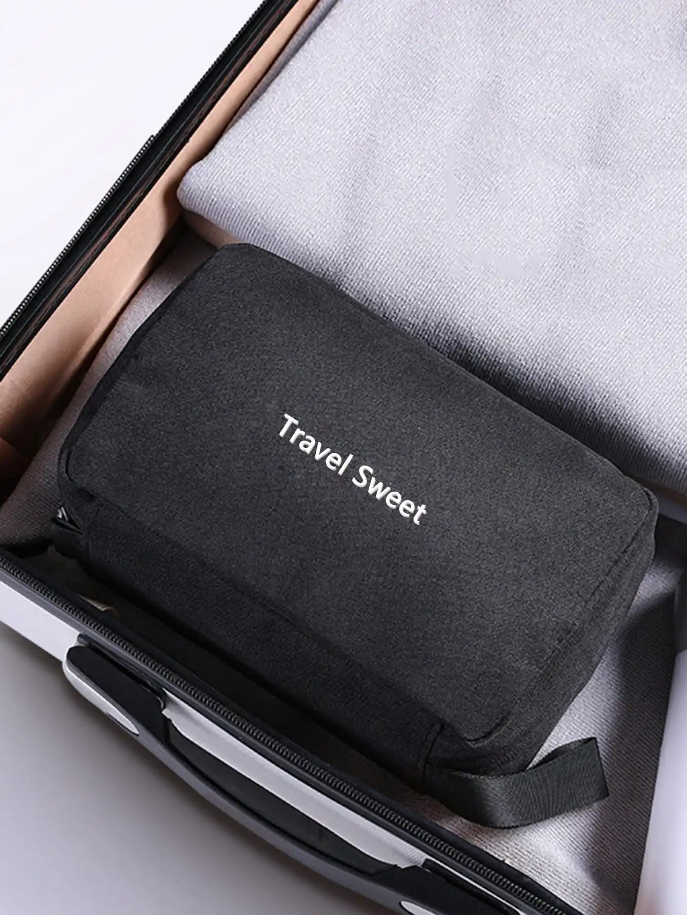 Foldable Travel Toiletry Bag DryNexa TravelCube | Multilayer Design with Wet-Dry Separation | Space-Saving & Waterproof