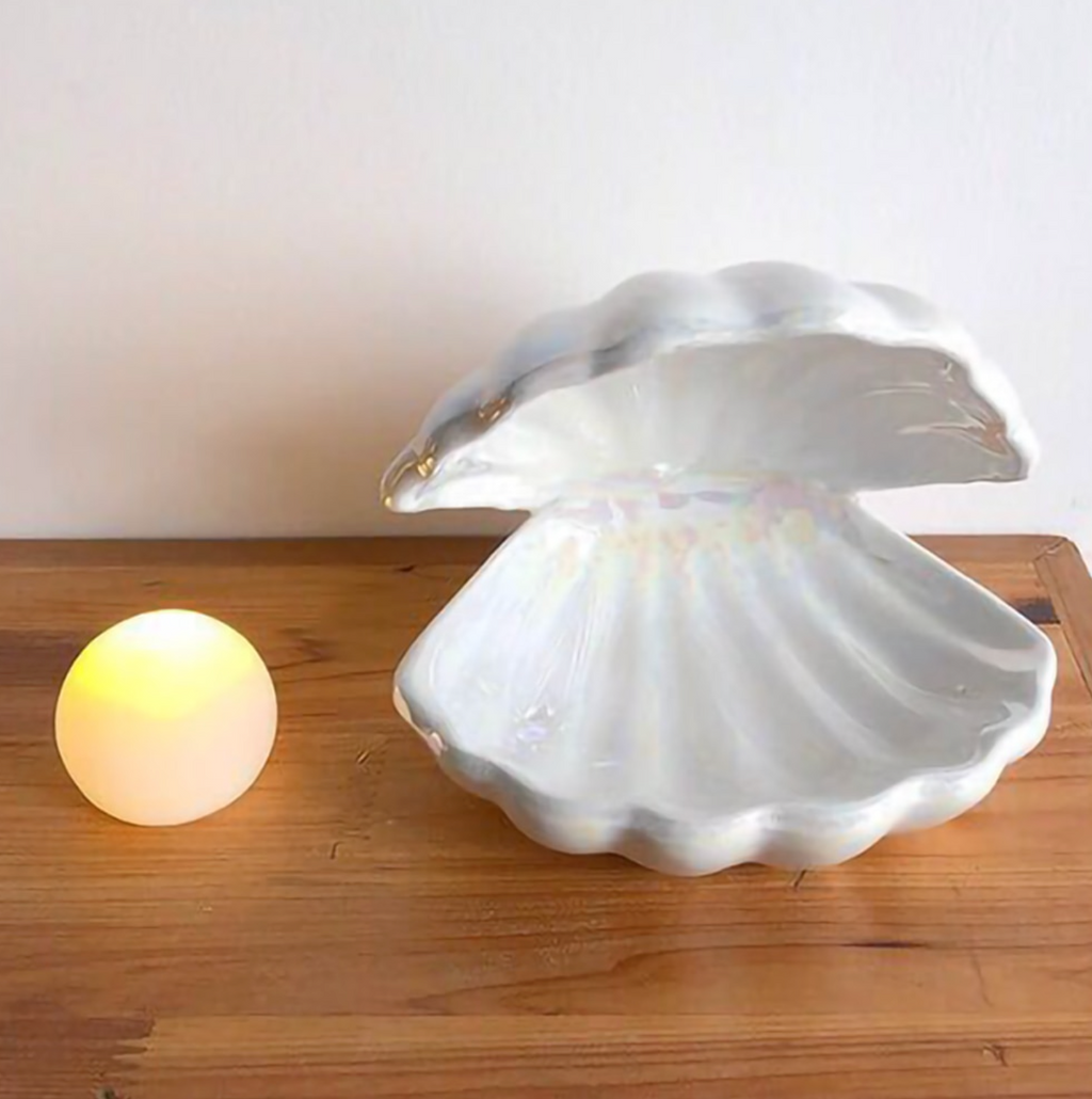 ShellGlow Lamp – Elegant Shell Lighting with Pearl