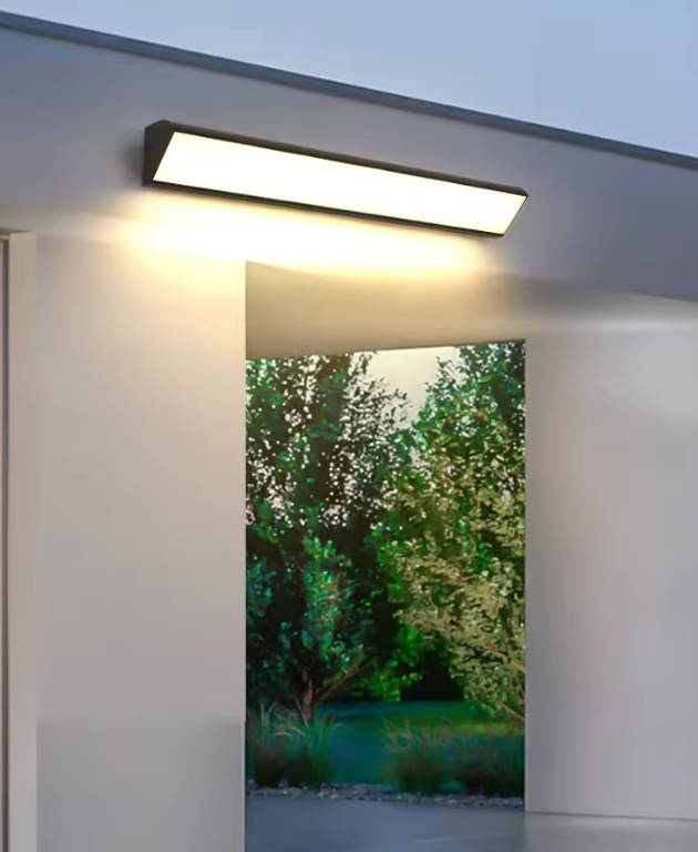 Waterproof LED Outdoor Wall Light with Aluminum Housing and IP65 Rating