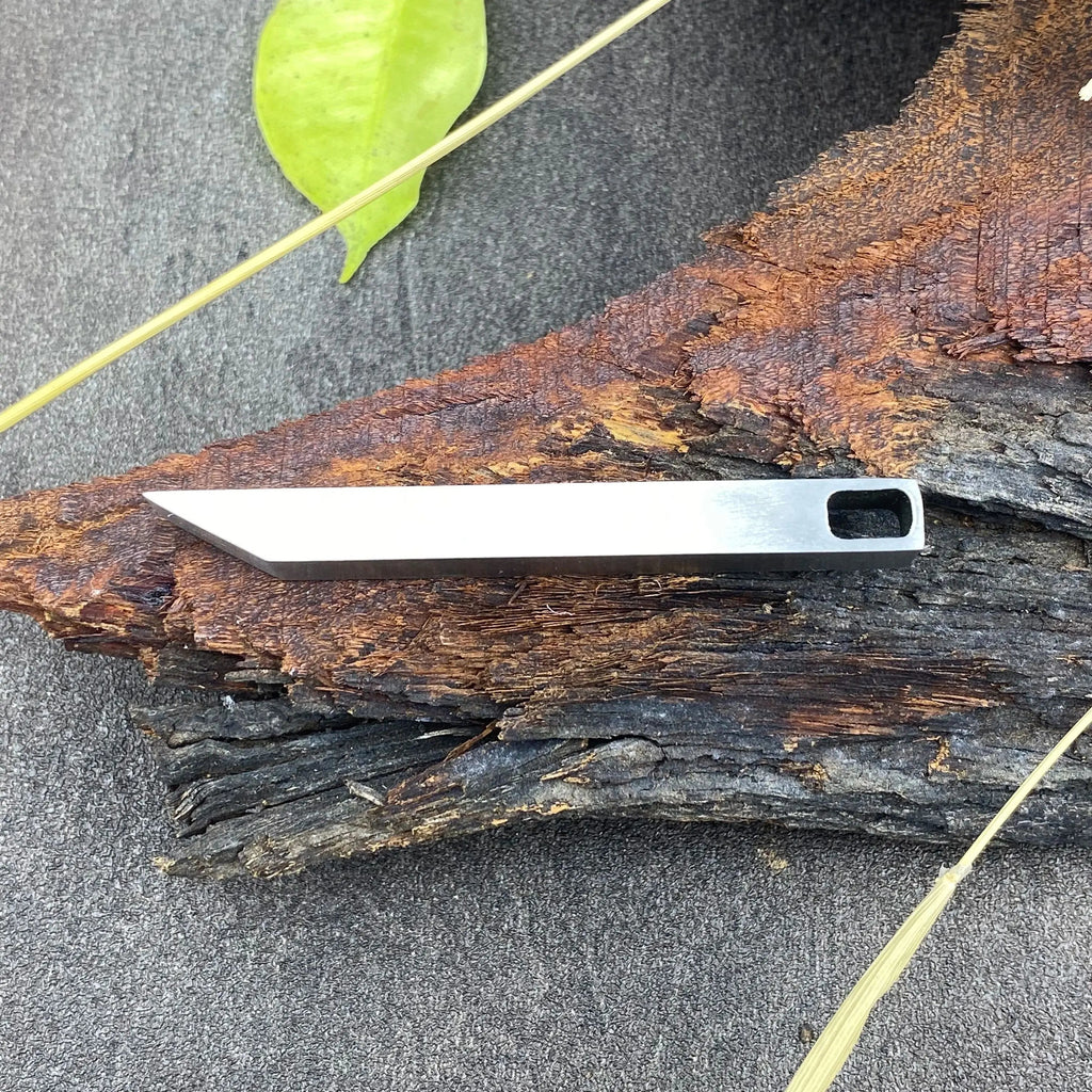 Keychain Prybar made of stainless steel