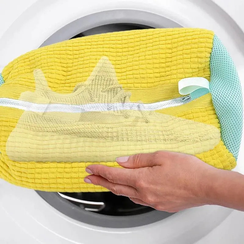 Shoe washing bag – Gentle cleaning for shoes and textiles