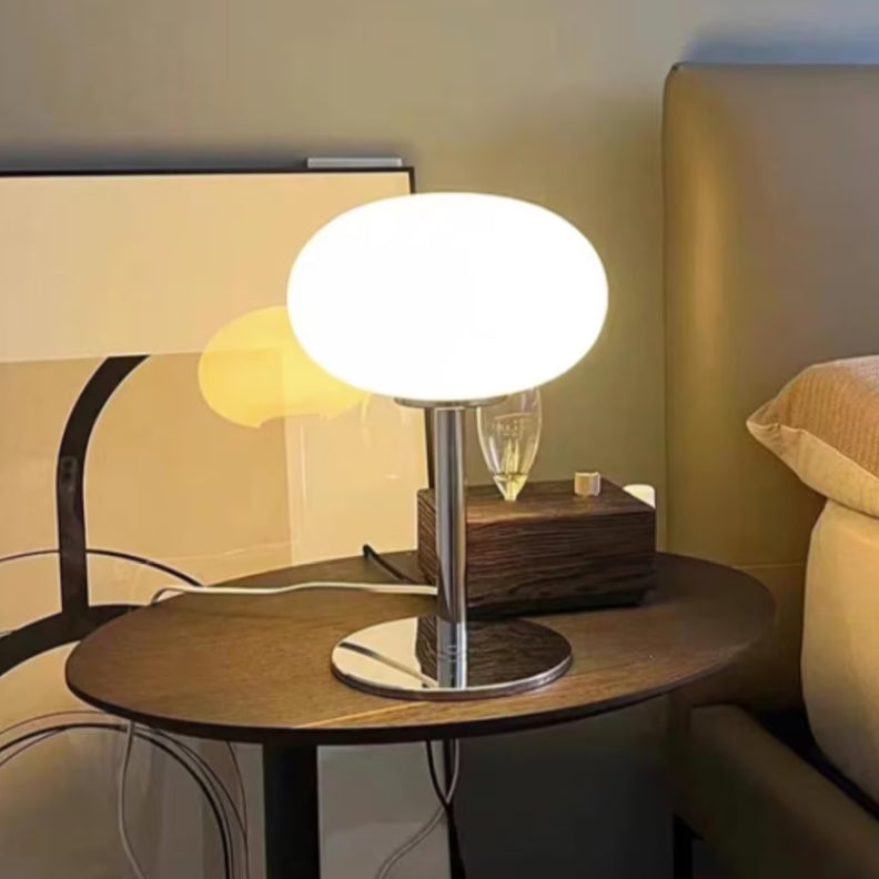 SérénitéMagique - Elegant Beige Table Lamp for Ambient Lighting