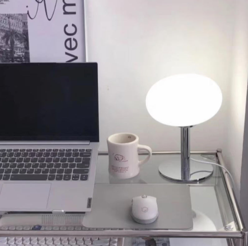 SérénitéMagique - Elegant Beige Table Lamp for Ambient Lighting