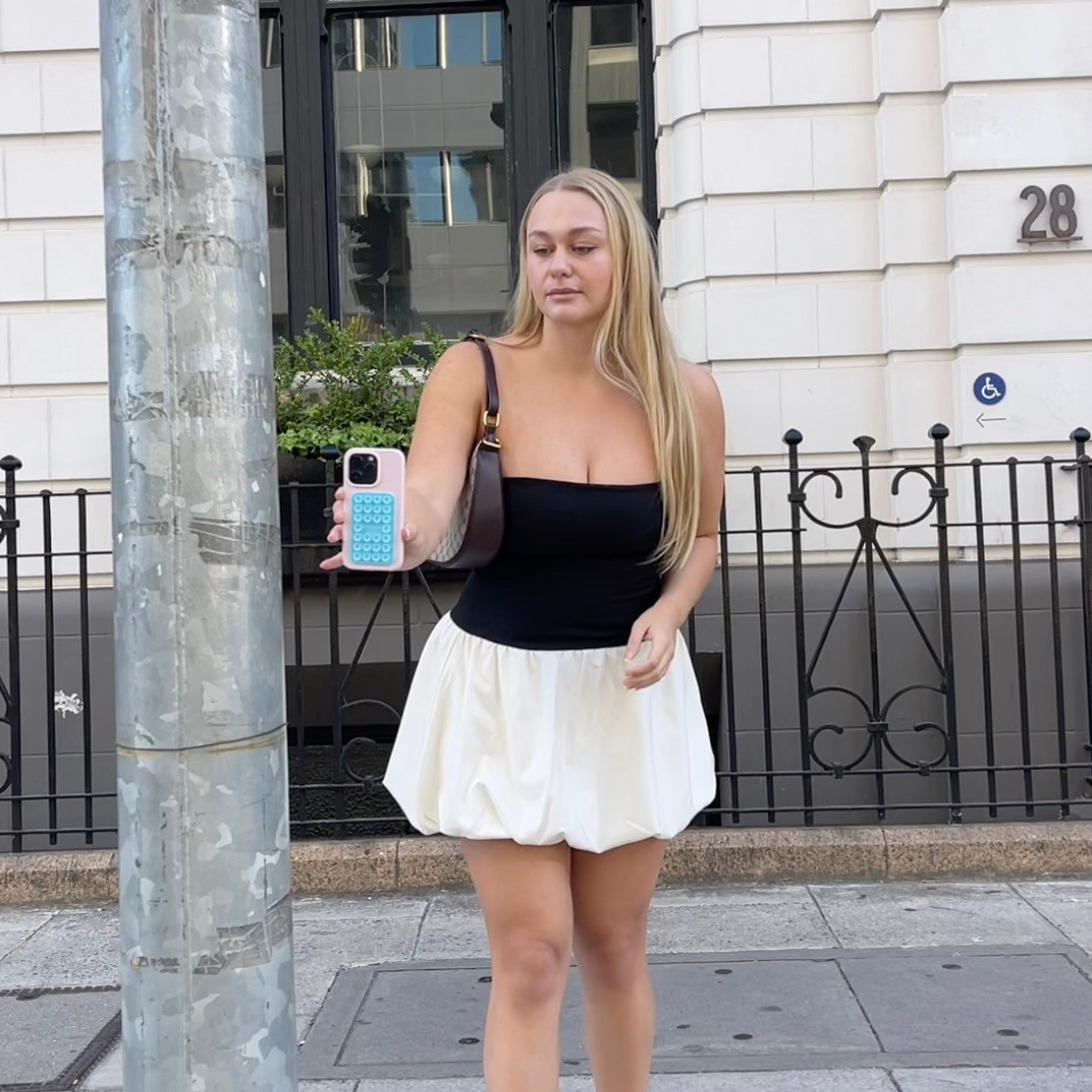 ClingCase Hold Strong Anywhere