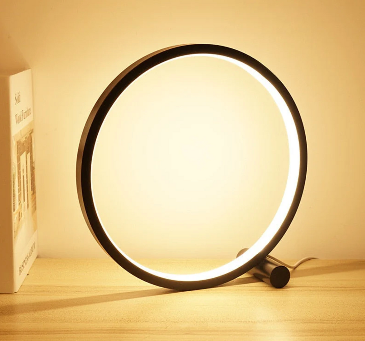 Minimalistic table lamp with touch and dimming function