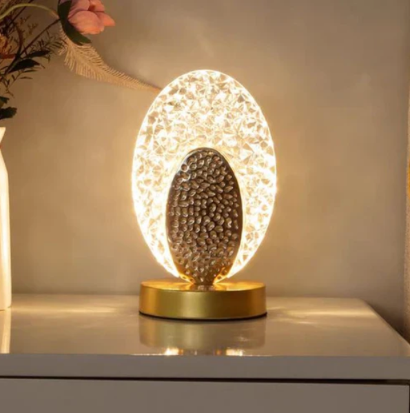 Elegant table lamp in peacock design
