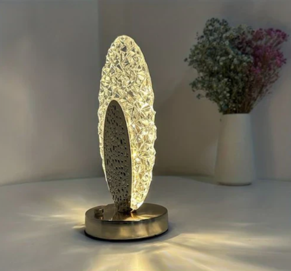 Elegant table lamp in peacock design