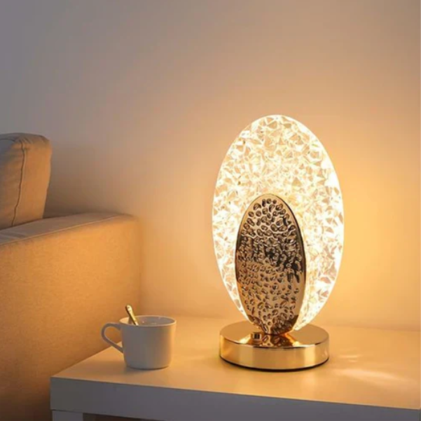 Elegant table lamp in peacock design