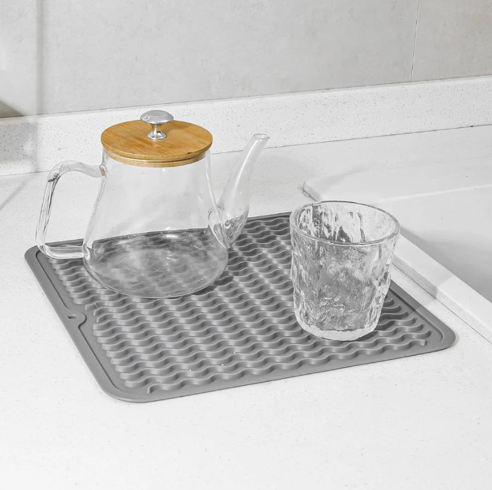 Sustainable Silicone Drip Mat - Universally usable and heat-resistant