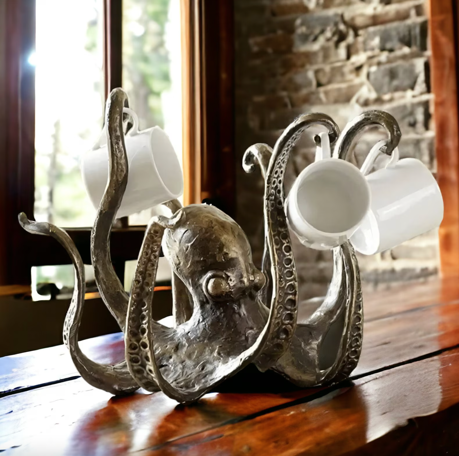 Kraken - Octopus Design Rustic Cruch Holder