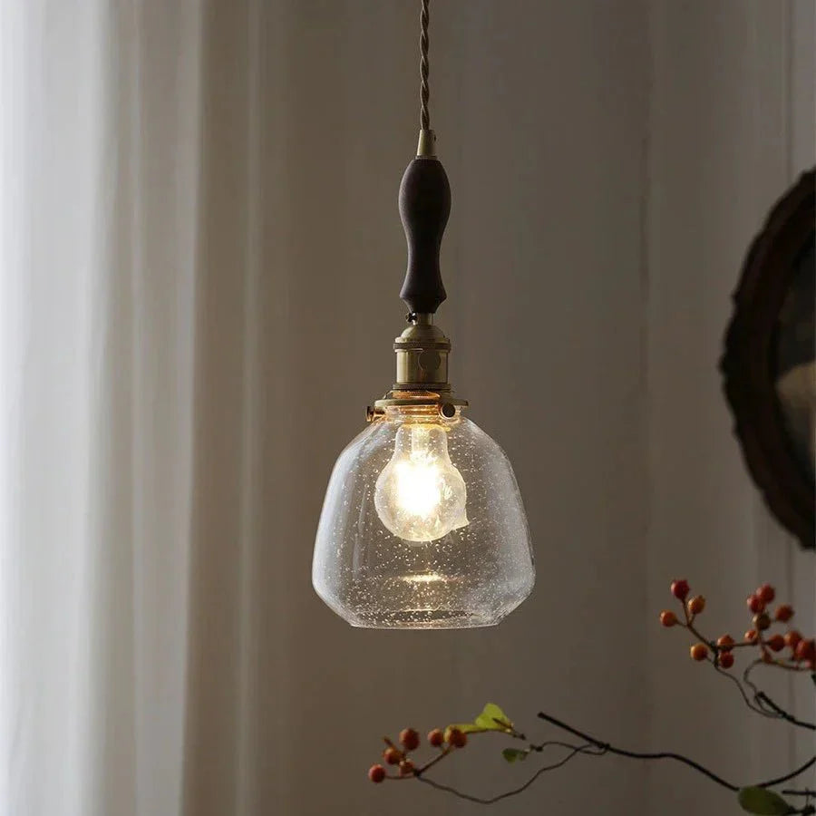 NostalgiaLuxe - Elegant vintage glass lamp - Sophisticated ambiance guaranteed
