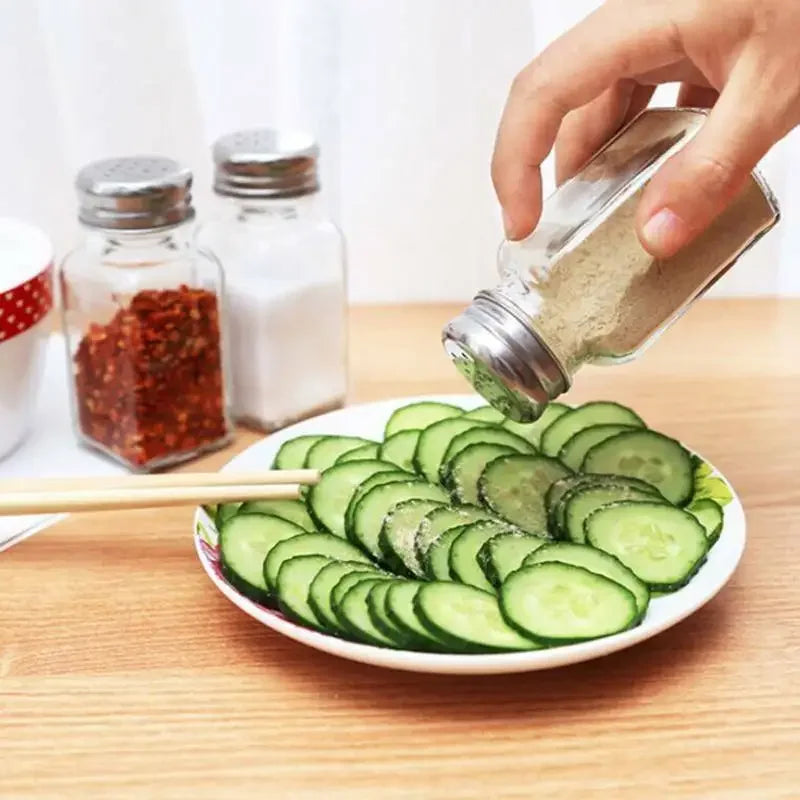 Luxury glass salt and pepper set that impresses with elegance