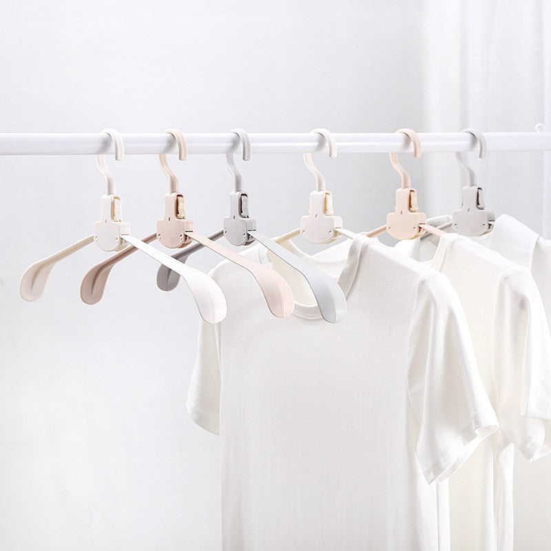 Easy fold width foldable hangers