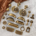 Bronvella ArcRetro Furniture Handle in Antique Copper