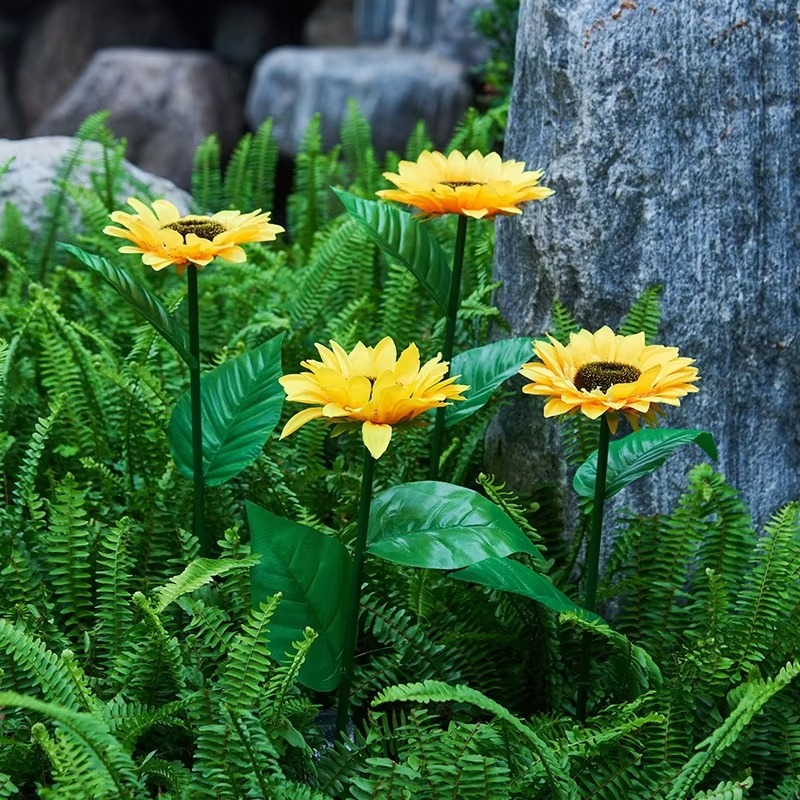 Solar-Powered LED Sunflower Lights for Gardens and Yards