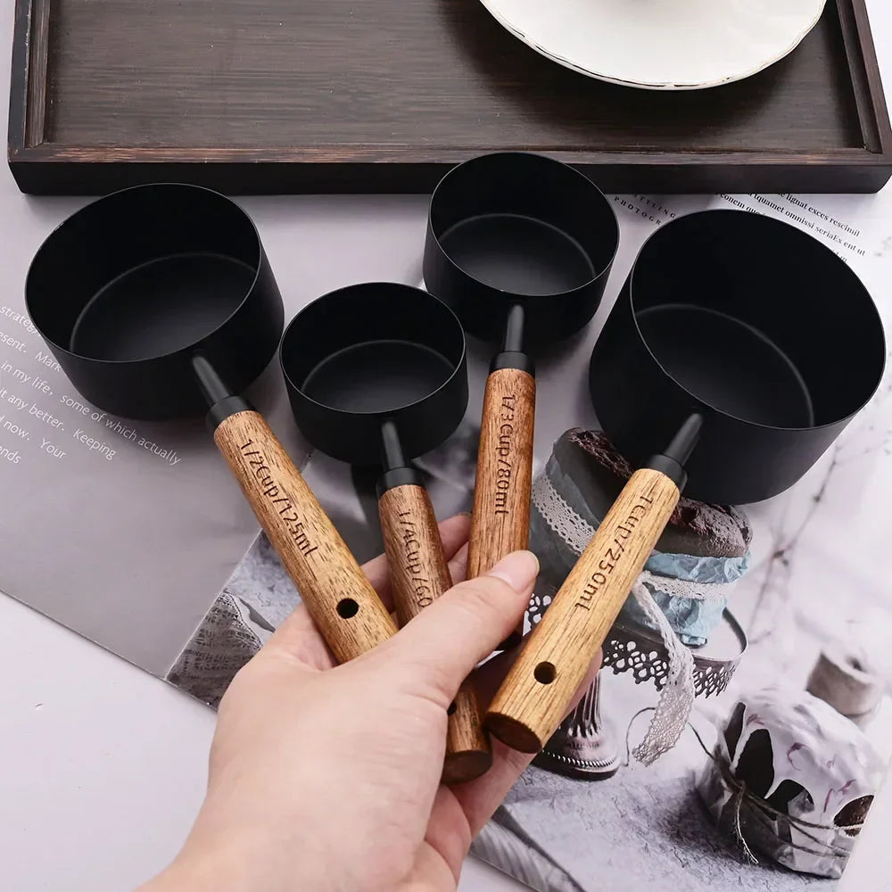 Lyra Measuring Cups & Spoon Set