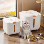 Air-tight pet food container for dry food