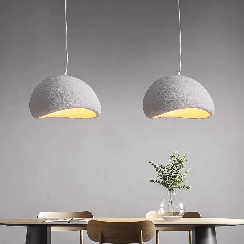 Royal glow in a balanced style