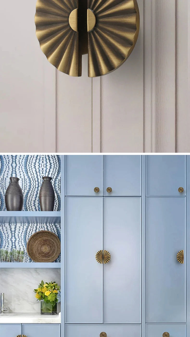 Bronvella ArcRetro Furniture Handle in Antique Copper