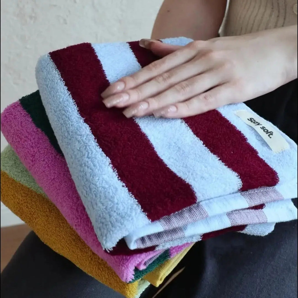 Retro Striped Pure Cotton Towels – Soft & Absorbent