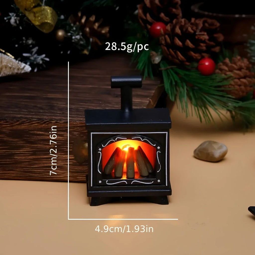 Minoria Dollhouse Fireplace Miniature | With Light Effect | 1:12 Scale | Christmas & Home Decor | 7 × 4.9 cm