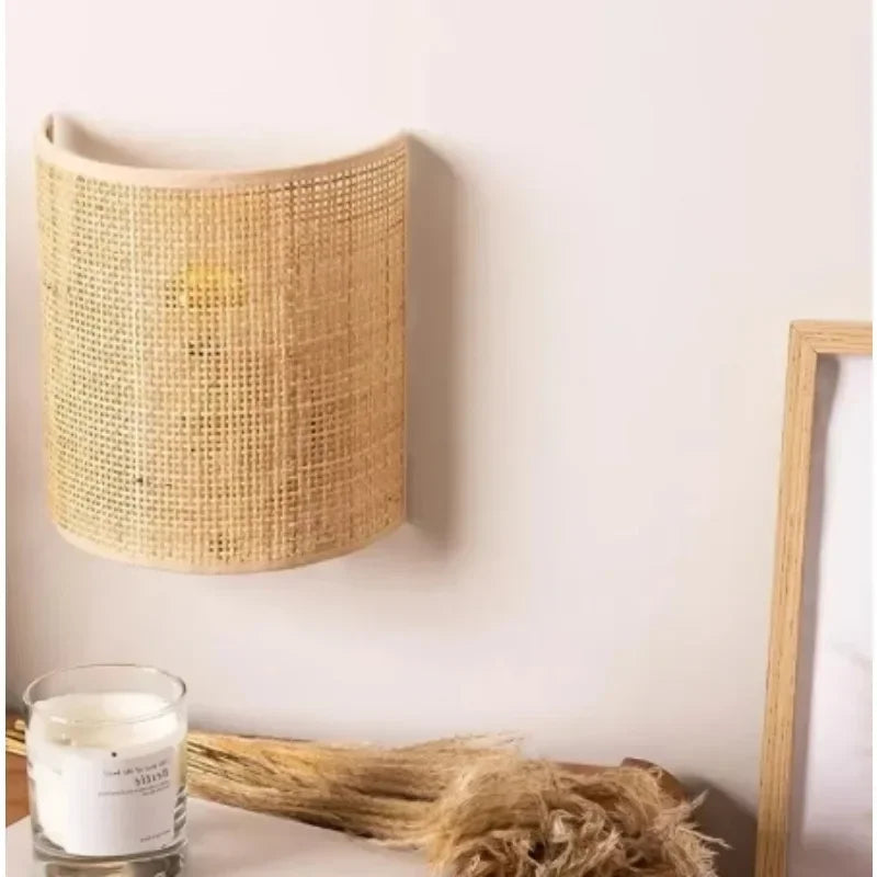 Wall lamp LED with natural brown finish and hemp cord