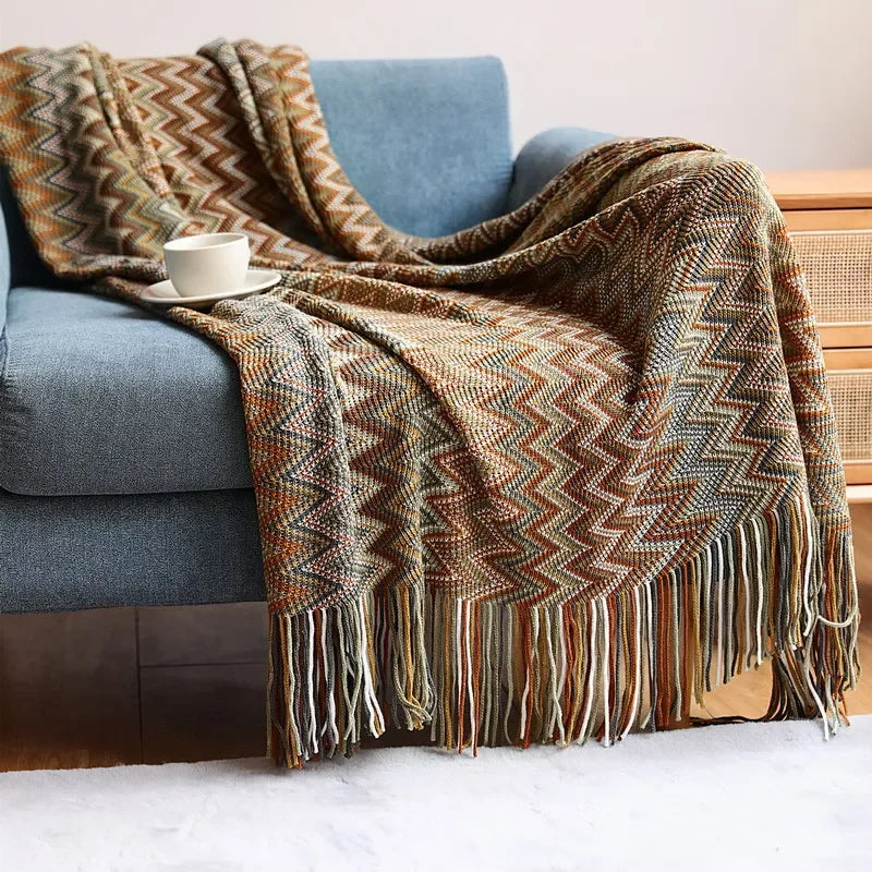 CasaLoom | Boho Blanket with Fringes | Rust Red | Soft & Light