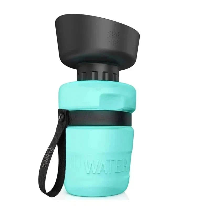 Foldable drinking bottle for dogs