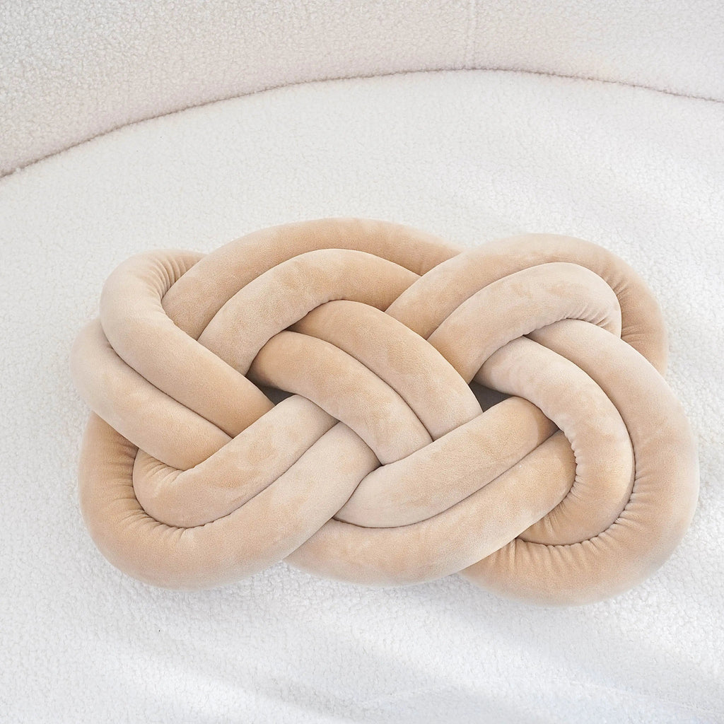 Decorative Cushion | Knotted Geometric Design | Washable Polyester | 40×30 cm