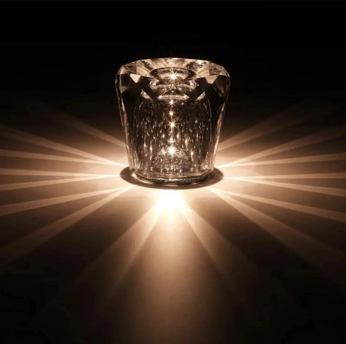 CrystalLuxe – Luxury Table Lighting for Atmospheric Spaces