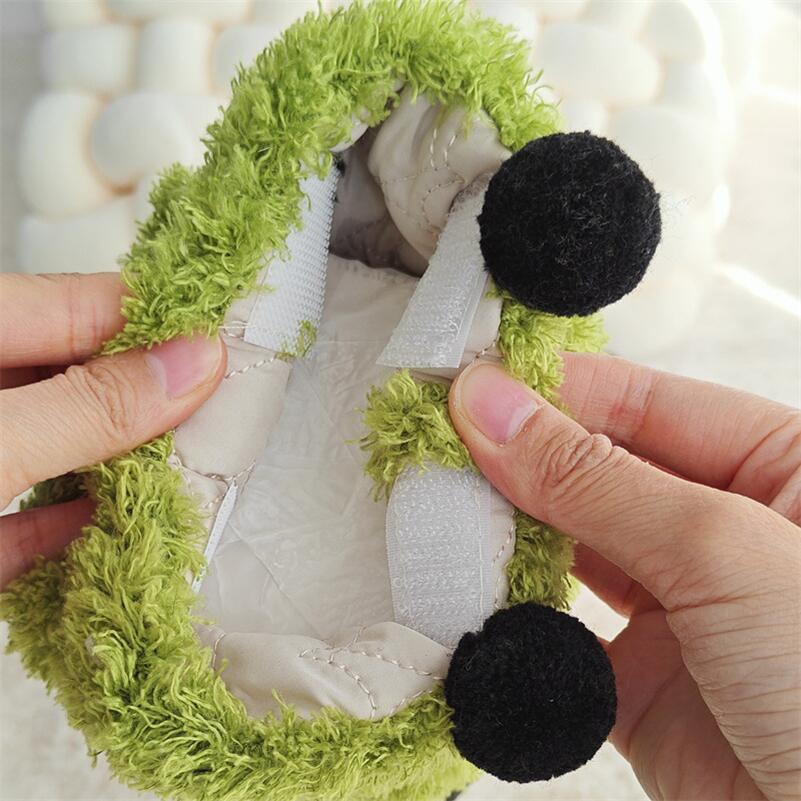 Fluffy Face Tissue Holder