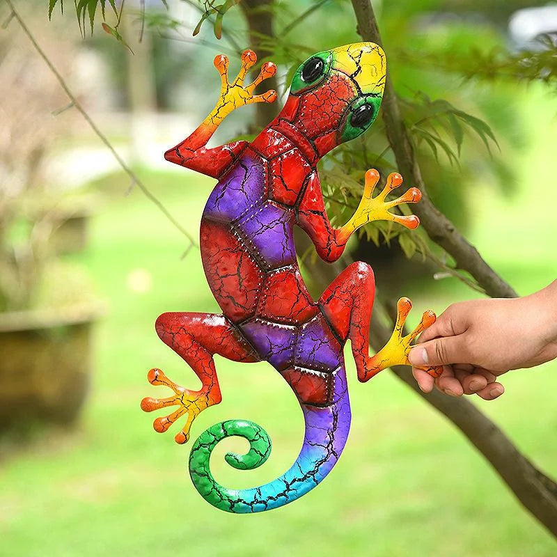 Artinova Wall Decor Animal Motif | Handcrafted from Wrought Iron | Colorful Accents in Green, Red or Blue