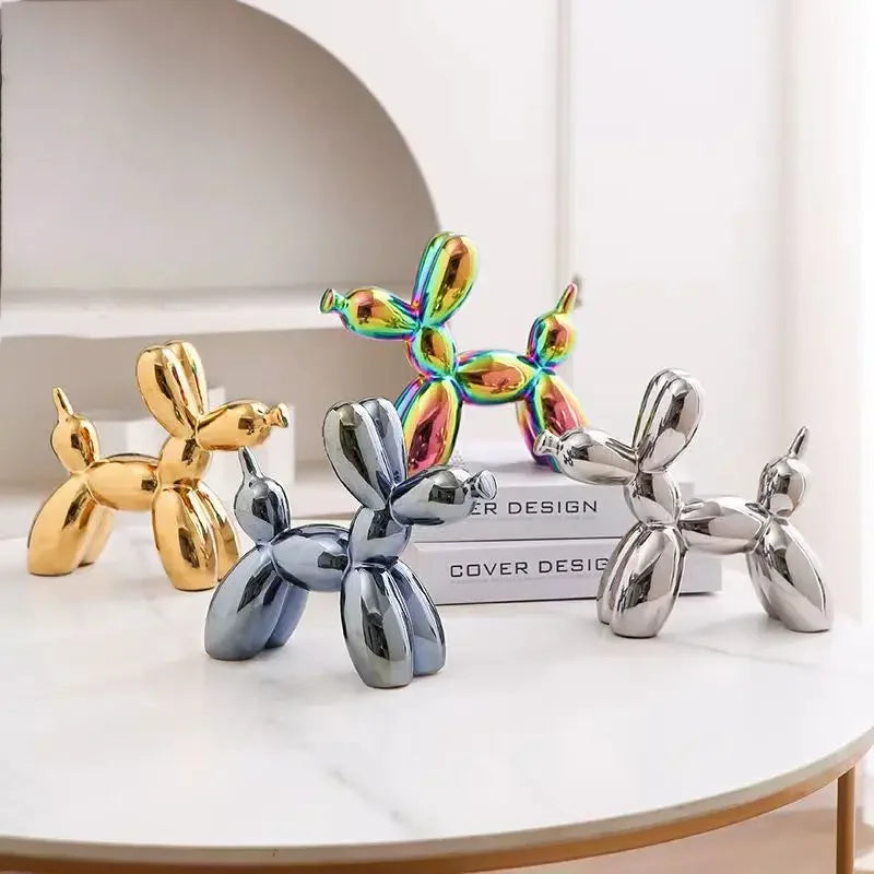 – Small dog sculpture made of balloons