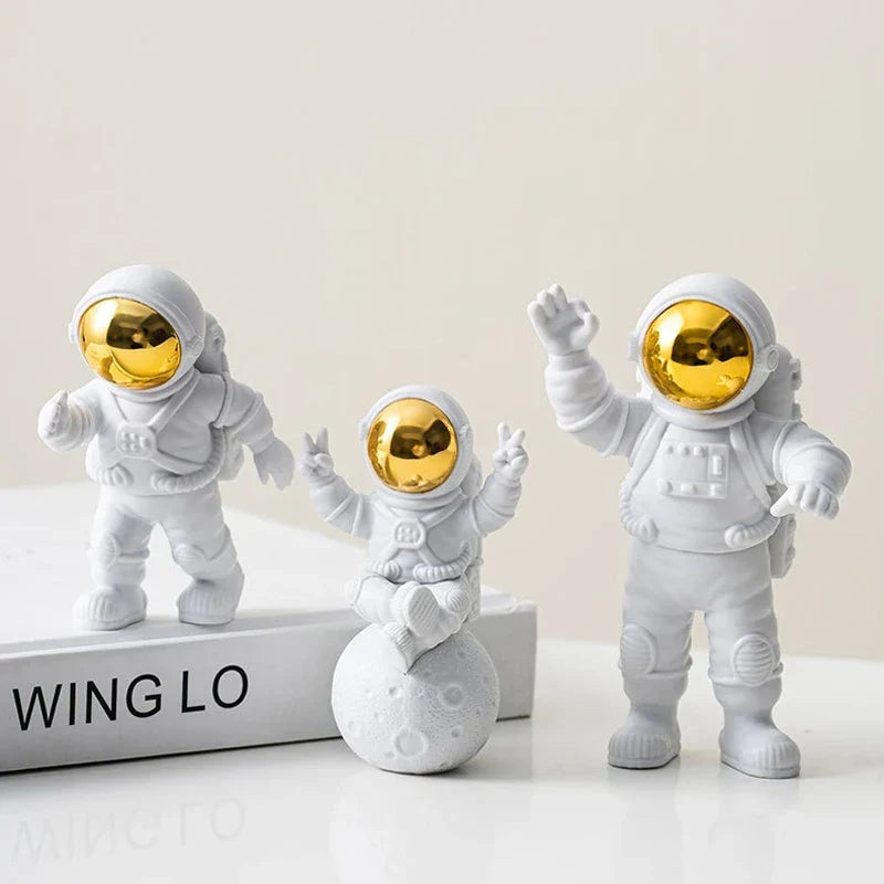 Measure time in the company of a cosmic hero