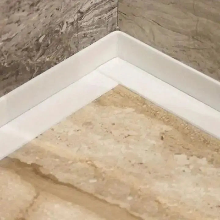 Self-adhesive sealing tape for waterproof joints