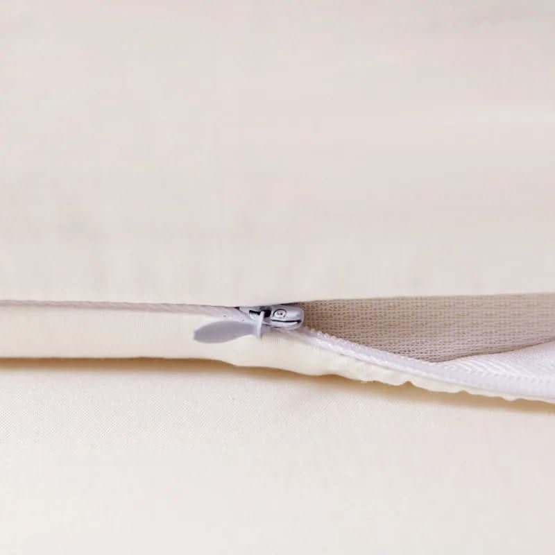 Mulberry silk pillowcase with Tencel for luxurious sleeping comfort