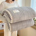 Throw Blanket WarmHug | Fluffy Flannel | Checkered Design | For Sofa & Bed | Four Seasons
