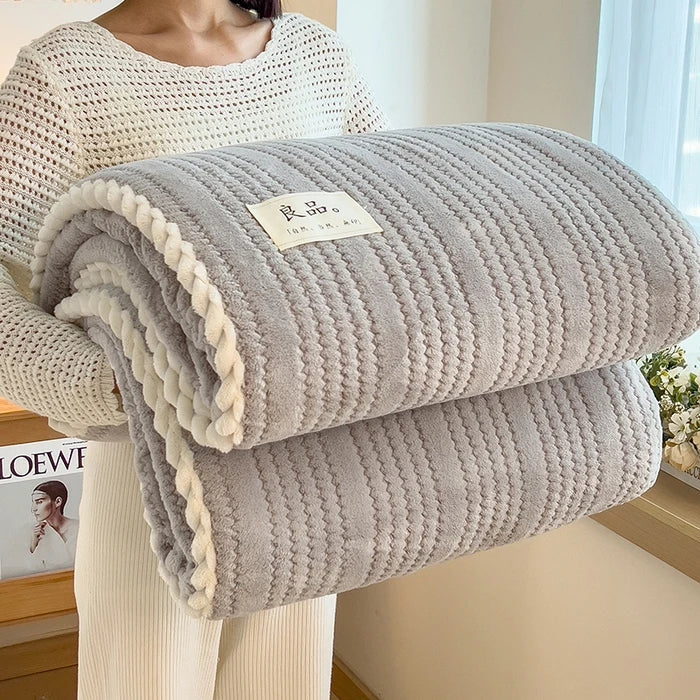 Throw Blanket WarmHug | Fluffy Flannel | Checkered Design | For Sofa & Bed | Four Seasons
