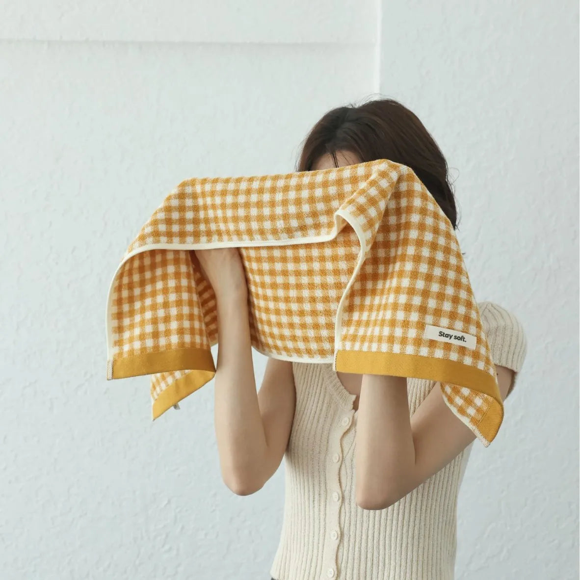 Retro Small Grid Cotton Towel – Soft & Absorbent Household Towel