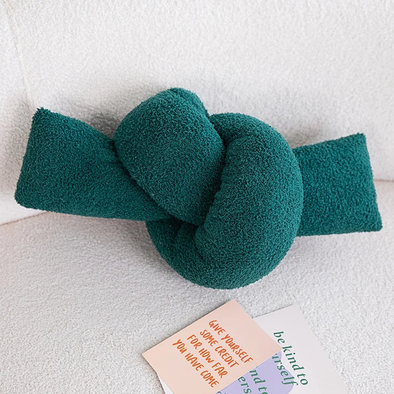 Chain Knot Cushion