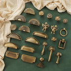 Bronvella ArcRetro Furniture Handle in Antique Copper