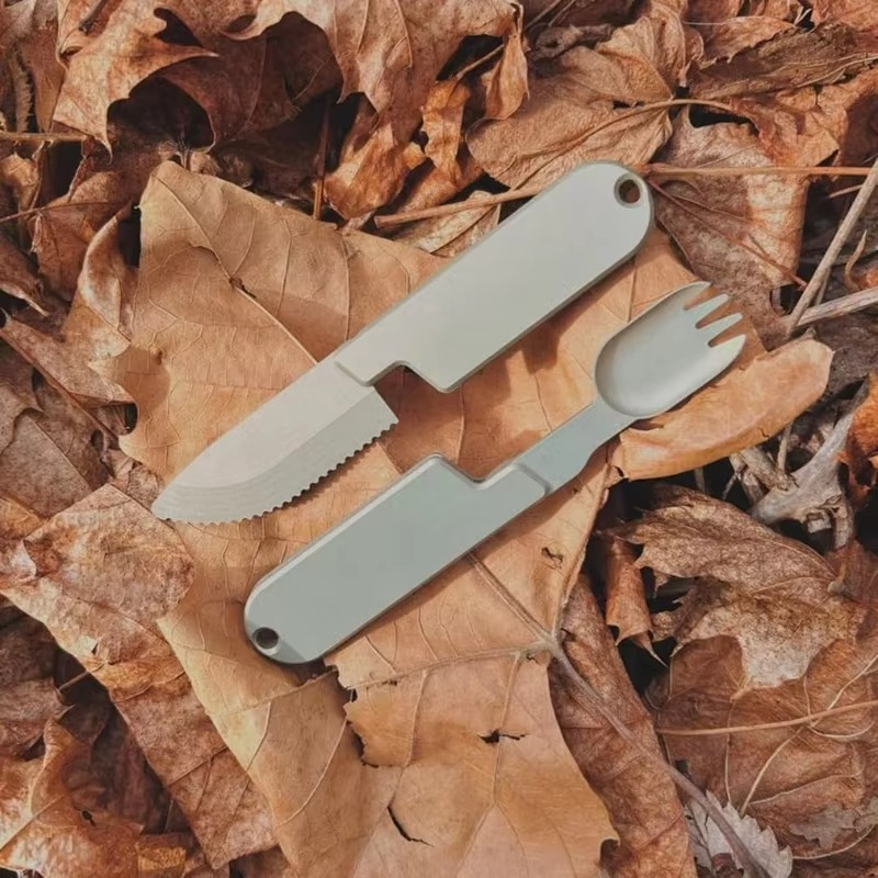 Compact 2-in-1 Camping Cutlery Set - Detachable Knife and Fork, Ideal for Travel